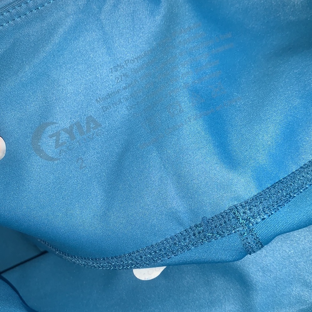 Zyia | Metallic Ocean Light and Tight Leggings 7/8 24” Size 2 - Picture 6 of 11
